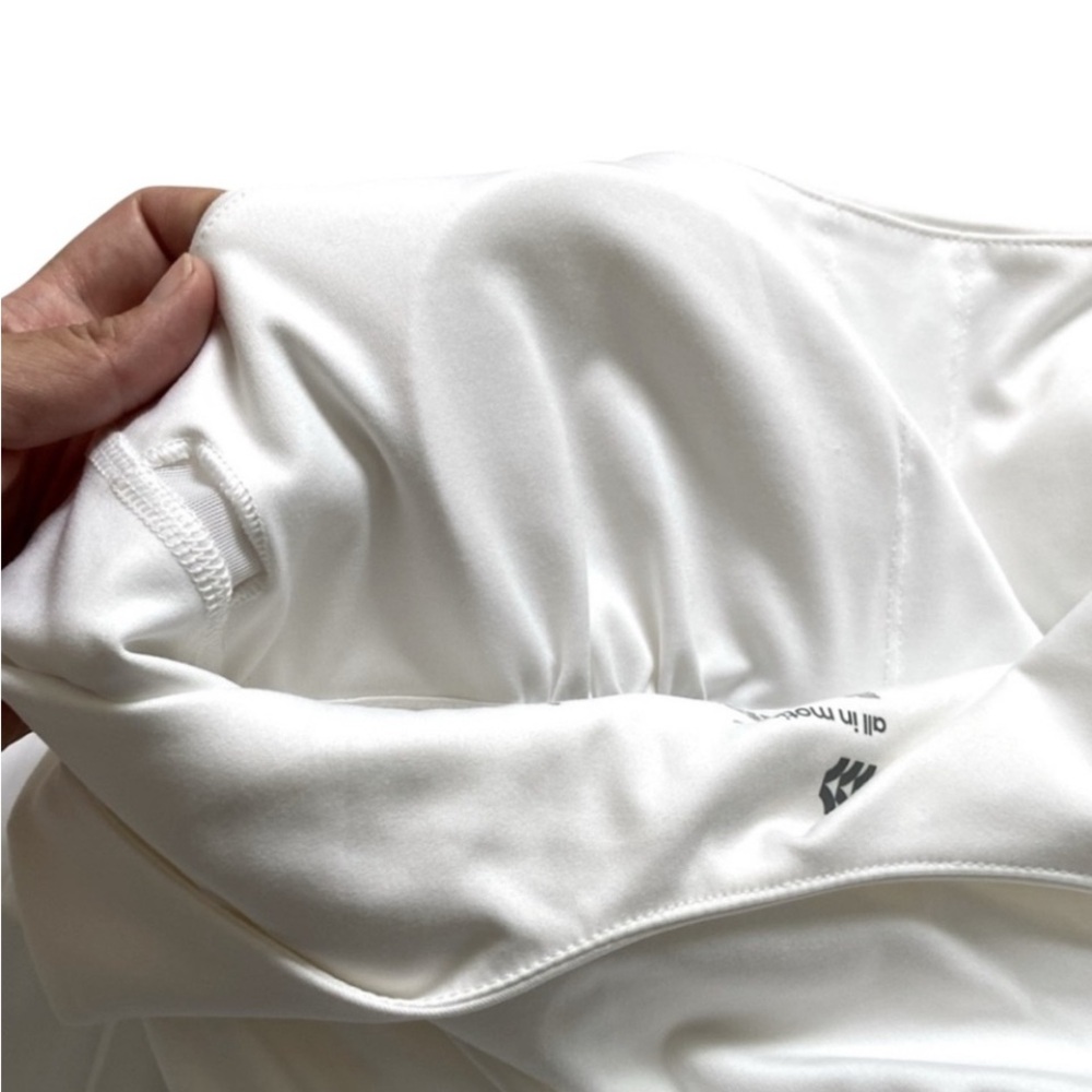 All in Motion Pleated White ivory Activewear with Inner Shorts size M. - Picture 8 of 14
